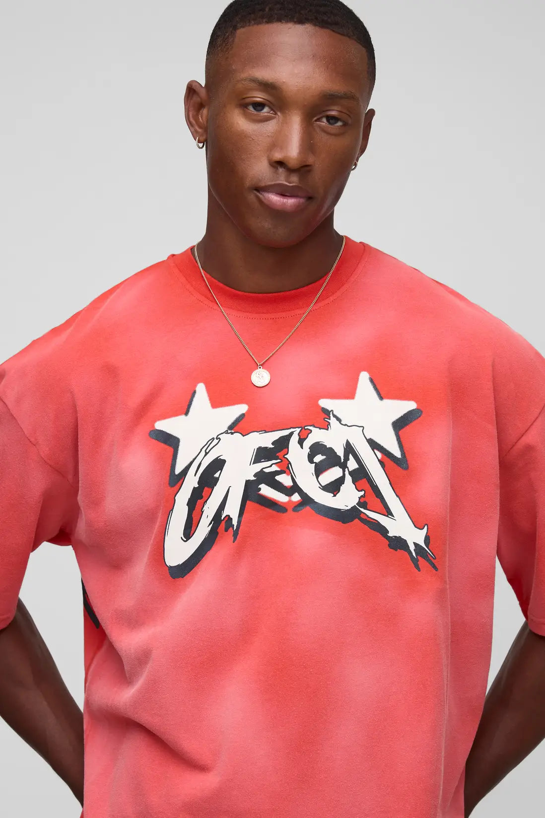 Oversized Boxy OFCL Star Graphic Washed T-Shirt