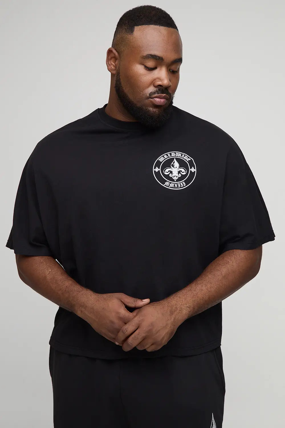 Oversized Boxy Worldwide Gothic Graphic T-Shirt