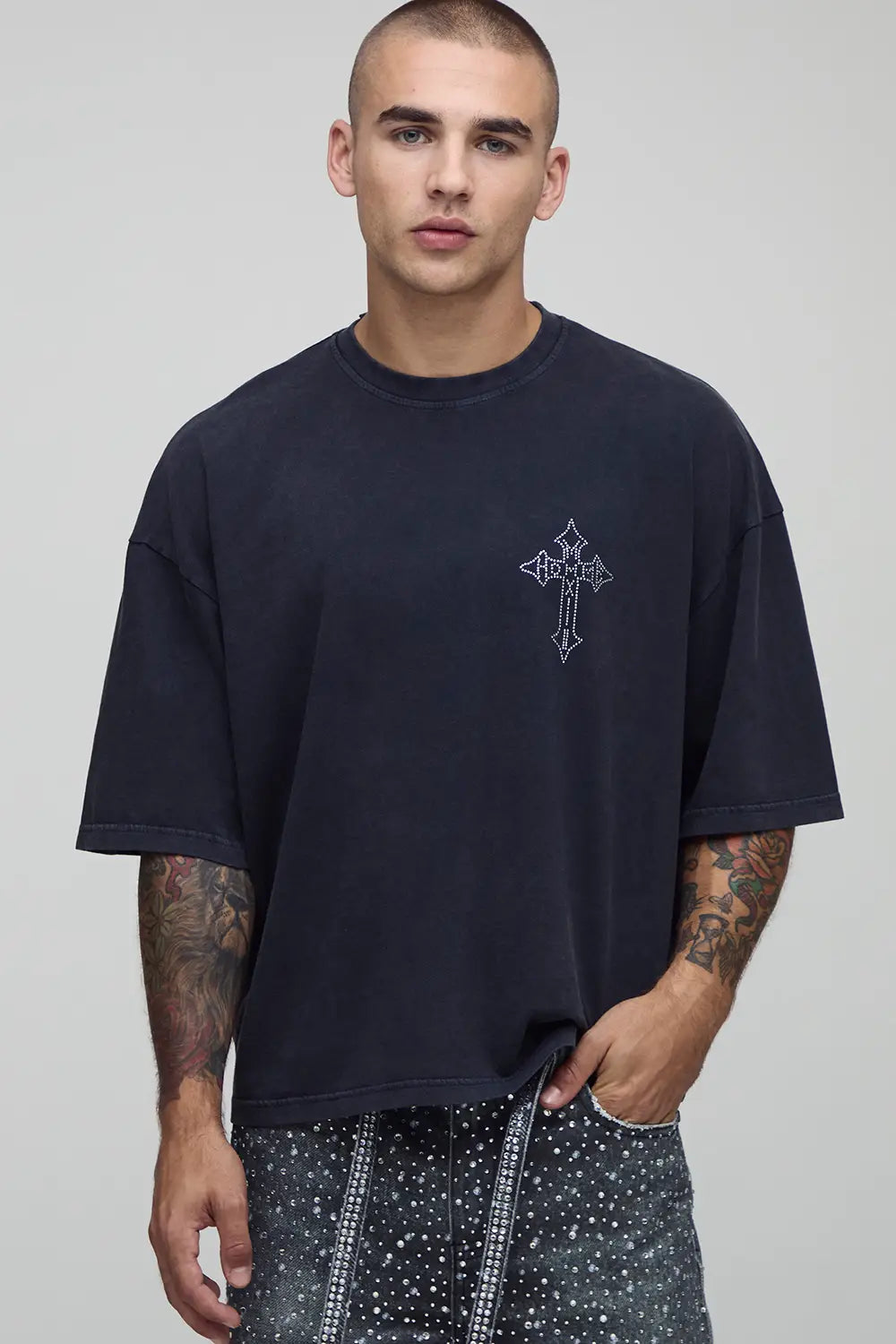 Oversized Cropped Boxy Washed Cross Homme Diamante T-Shirt