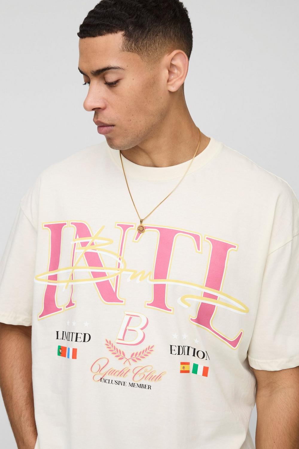 Oversized Signature Graphic T-Shirt